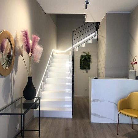 Narciso Boutique Apartment Ачиреале Экстерьер фото