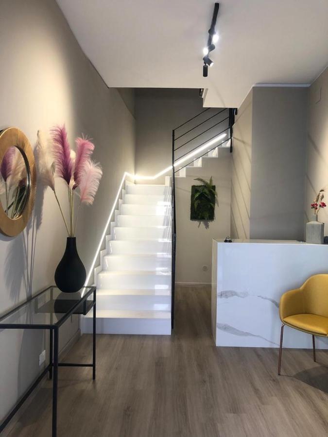 Narciso Boutique Apartment Ачиреале Экстерьер фото