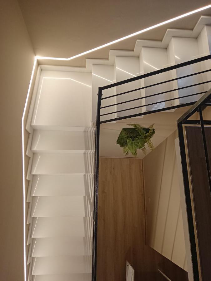 Narciso Boutique Apartment Ачиреале Экстерьер фото