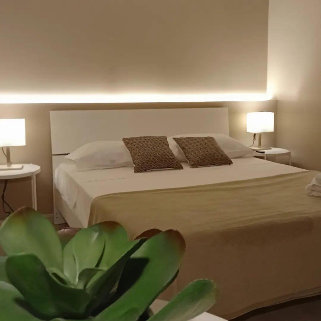 Narciso Boutique Apartment Ачиреале Экстерьер фото